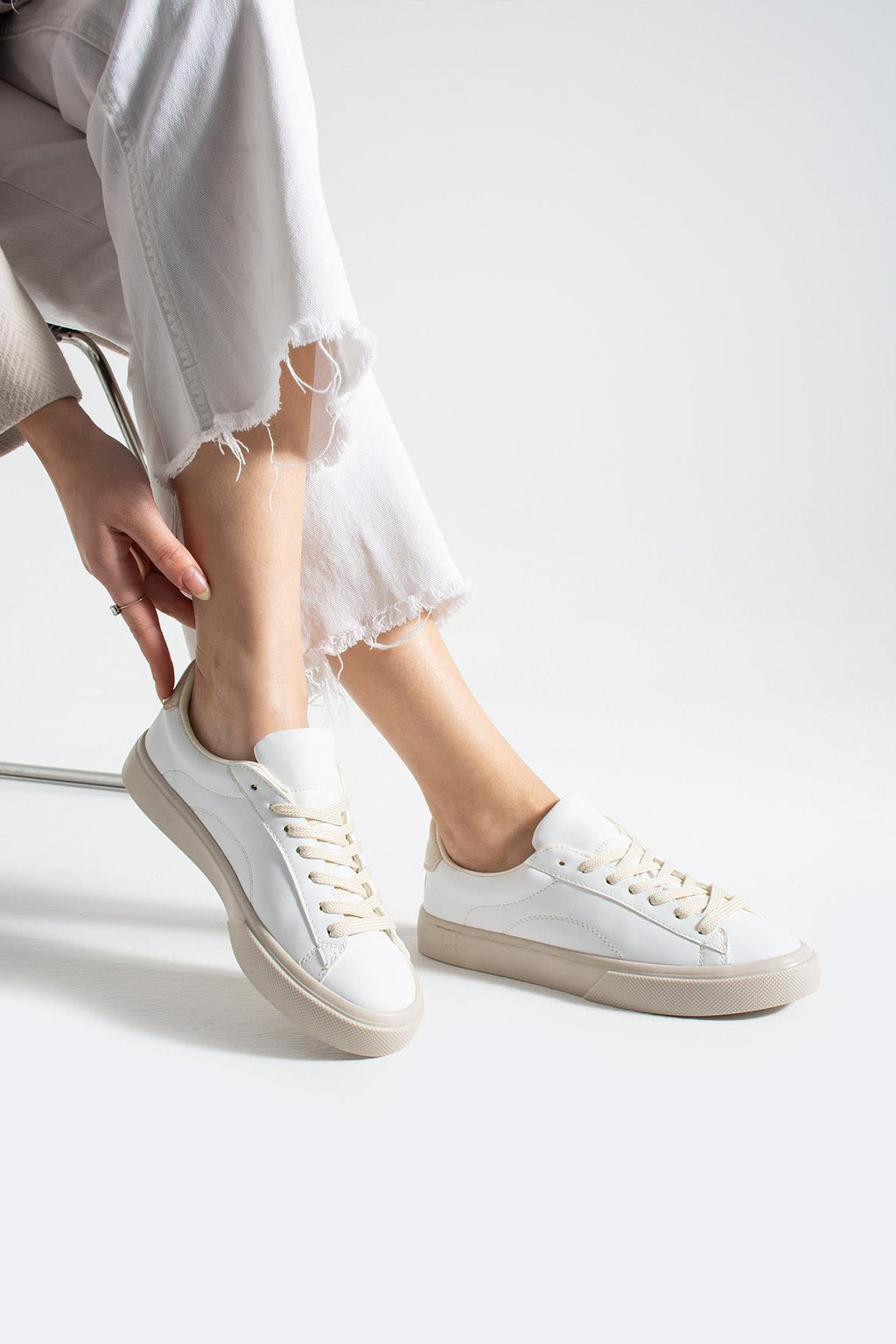 Lena Beyaz Suni Deri Kadın Sneaker