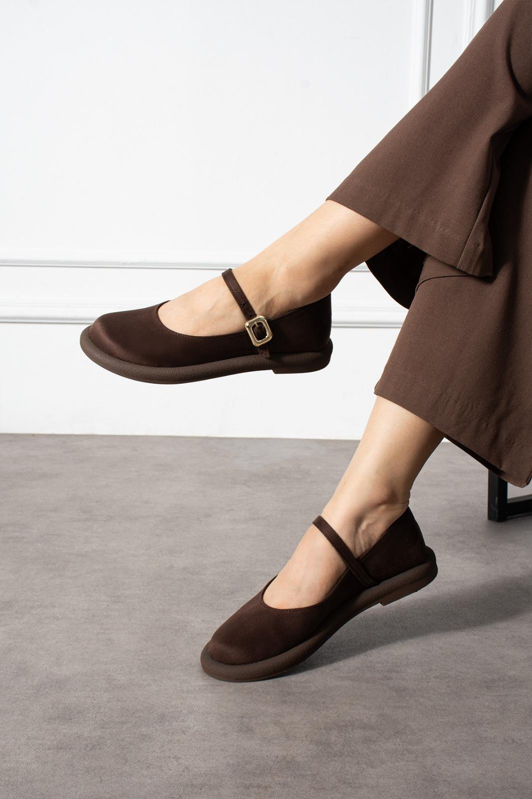 Despina Shoes Bety Kahverengi Süet Dokulu Kadın Loafer – model üzerinde görünüm 5