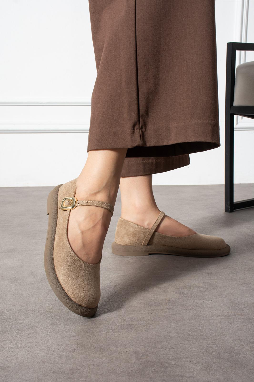 Despina Shoes Bety Vizon Süet Dokulu Kadın Loafer – model üzerinde görünüm 5