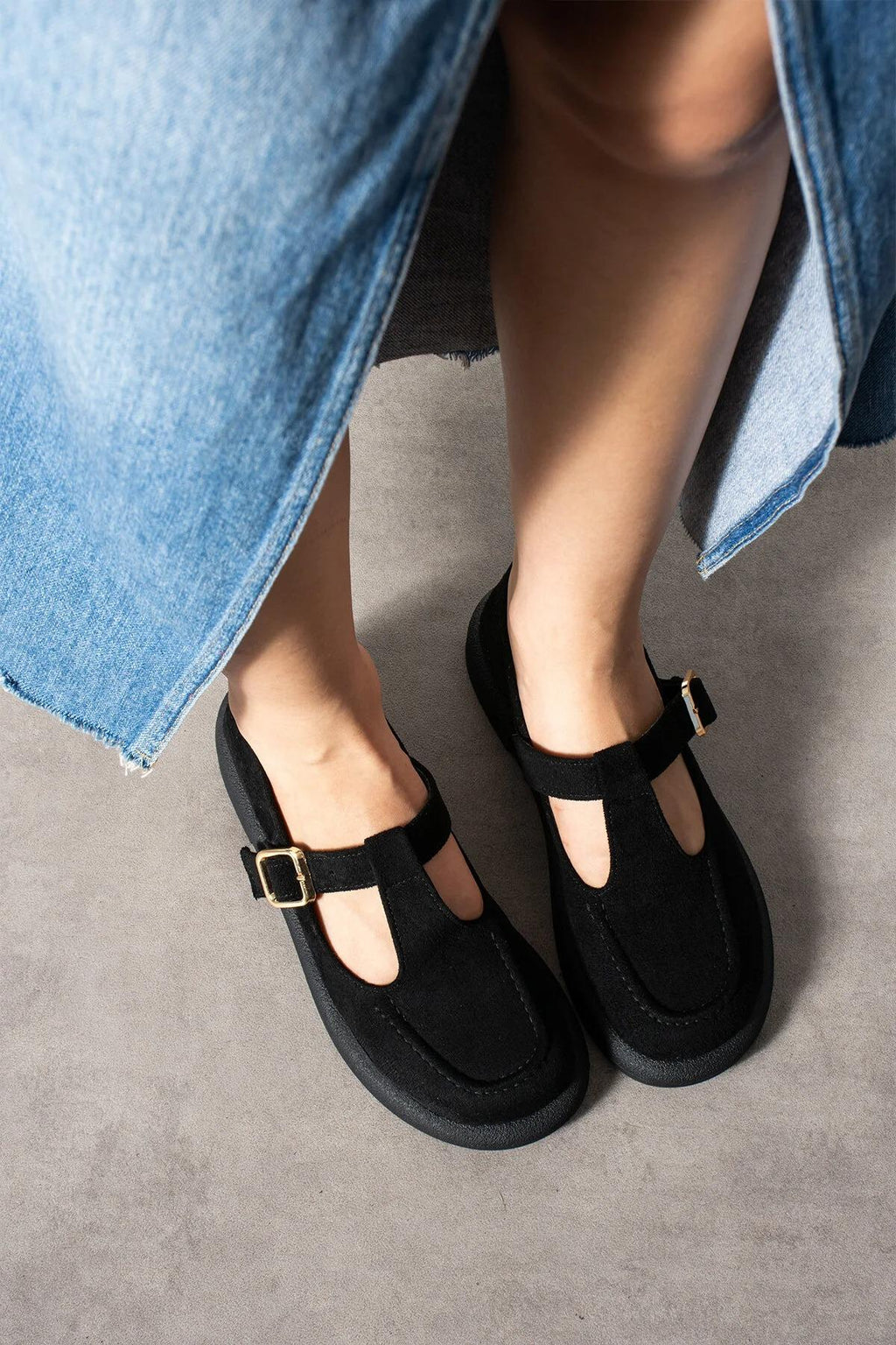 Despina Shoes Olivia Siyah Süet Dokulu Kadın Loafer – model üzerinde görünüm 4