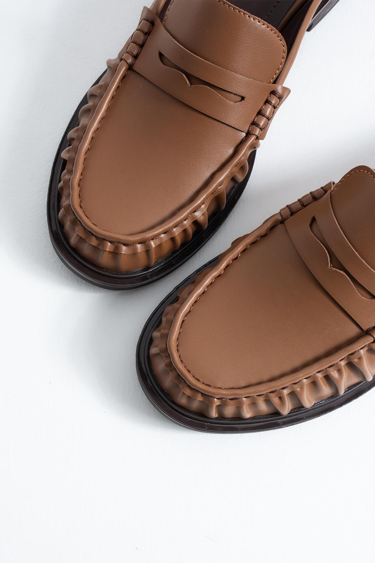 Despina Shoes Monte Sabo Taba Cilt Görünümlü Kadın Sabo Terlik – yakın detay 3