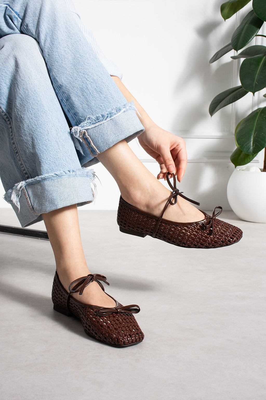 Despina Shoes Marta Kahverengi Suni Deri Kadın Babet – model üzerinde görünüm 5