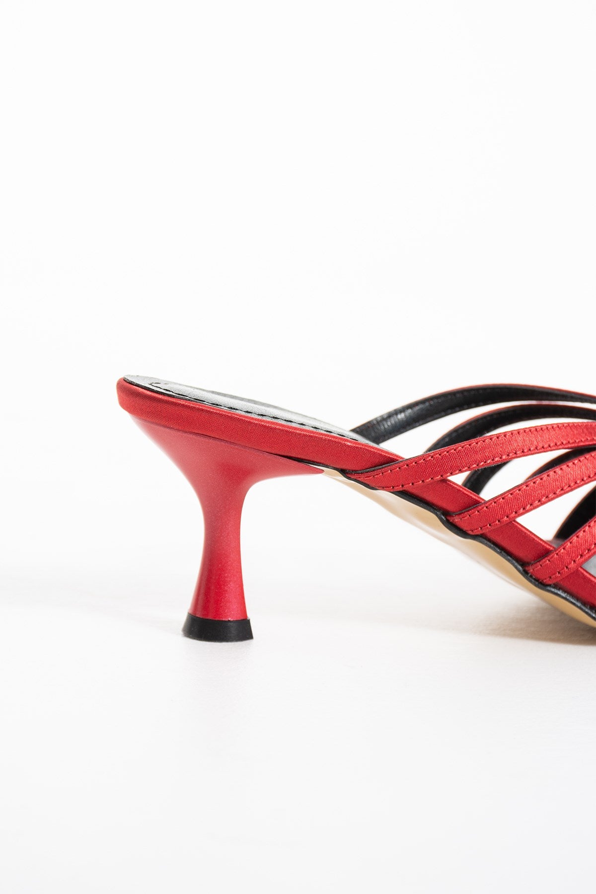 Despina Shoes Fiora Kırmızı Suni Deri Kadın Topuklu Terlik – yakın detay 7
