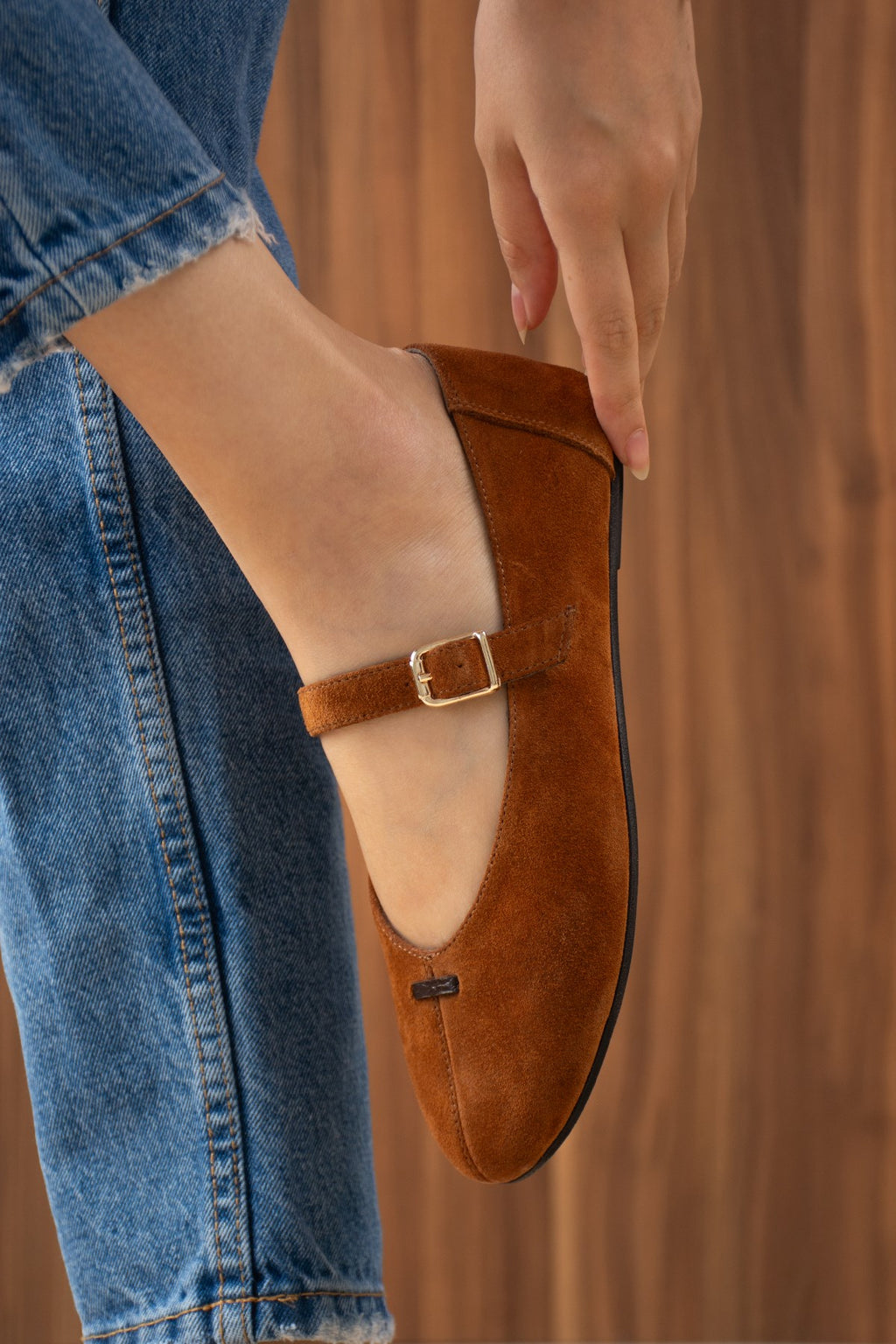 Despina Shoes Vera Taba Hakiki Deri Kadın Babet – model üzerinde görünüm 3